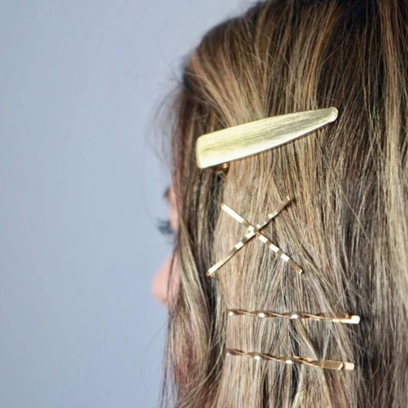 Gold Finish Hair Clips and Pins - Set of 5 - Picture 1 of 2